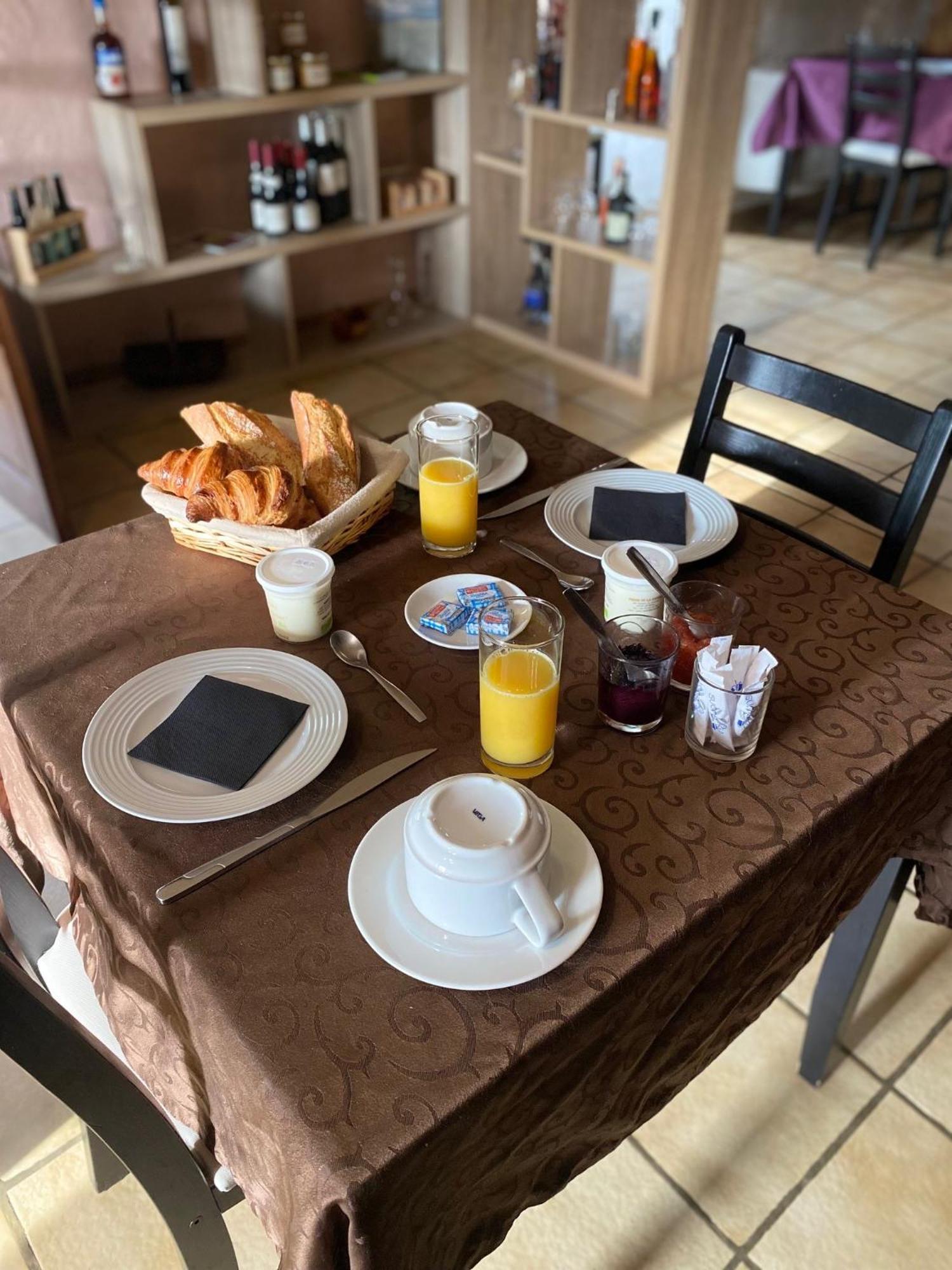 Auberge De Cadenas Veyreau Zewnętrze zdjęcie